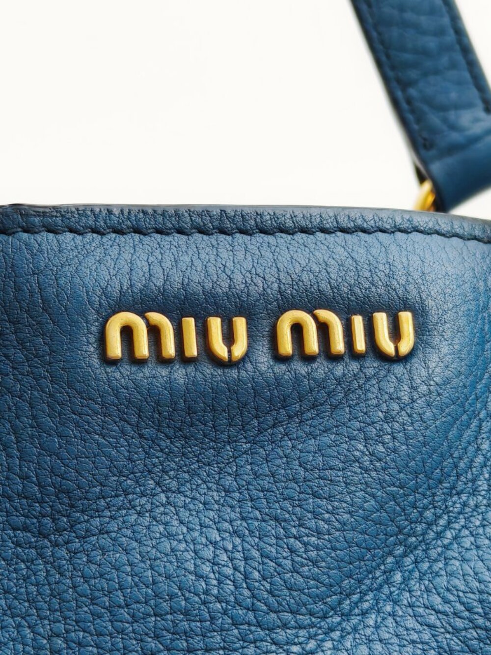 Miu Miu Blue Pebbled Leather Tote Shoulder Bag Gold Hardware - Picture 9 of 15